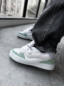 Hocks Puff Pimp Iris